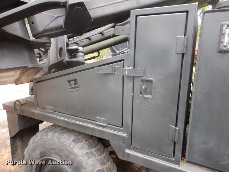 image for item DH5333 2005 Freightliner Unimog emplacement excavator