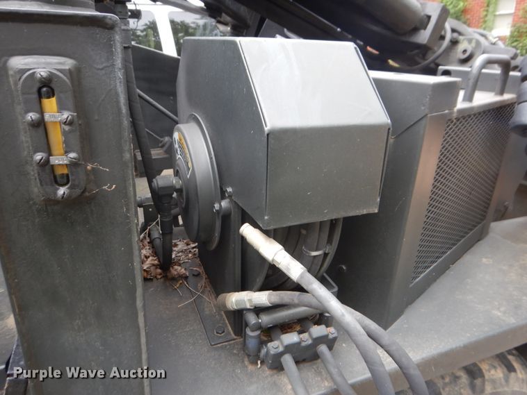 image for item DH5333 2005 Freightliner Unimog emplacement excavator