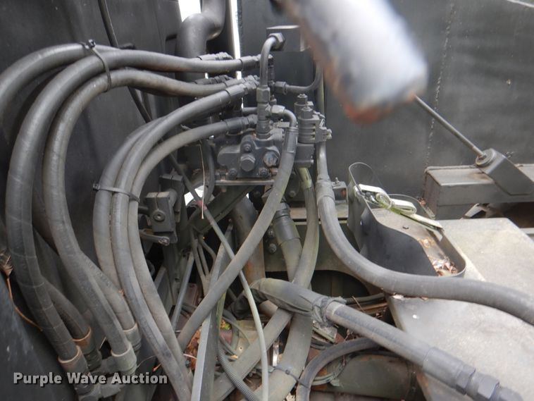 image for item DH5333 2005 Freightliner Unimog emplacement excavator