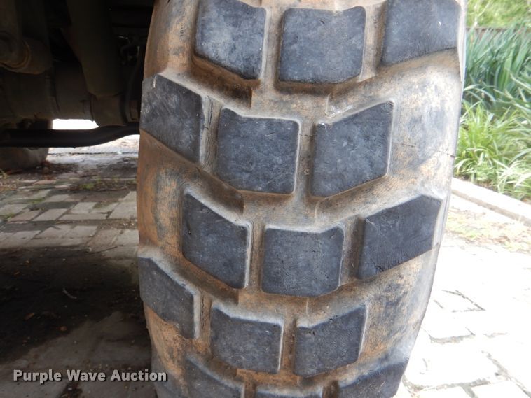 image for item DH5333 2005 Freightliner Unimog emplacement excavator