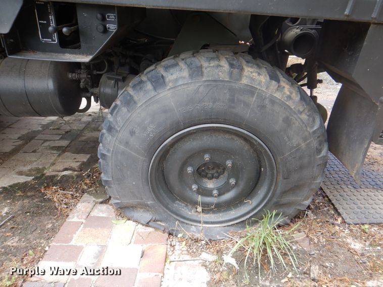 image for item DH5333 2005 Freightliner Unimog emplacement excavator