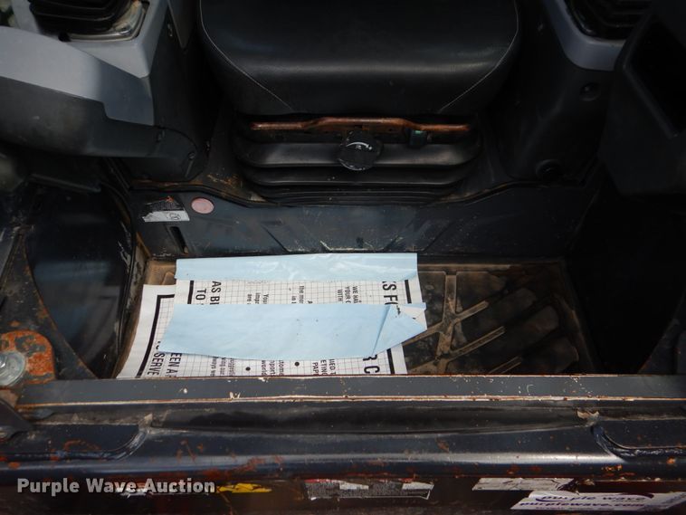 image for item DH5343 2016 Kubota SVL90-2  tracked skid steer loader