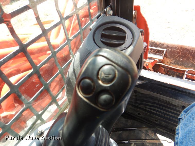 image for item DH5343 2016 Kubota SVL90-2  tracked skid steer loader