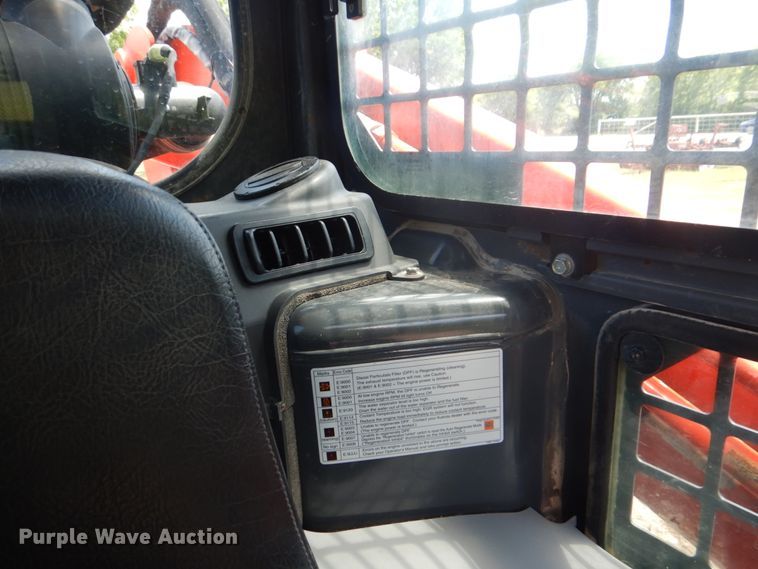 image for item DH5343 2016 Kubota SVL90-2  tracked skid steer loader