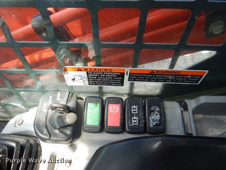 image for item DH5343 2016 Kubota SVL90-2  tracked skid steer loader