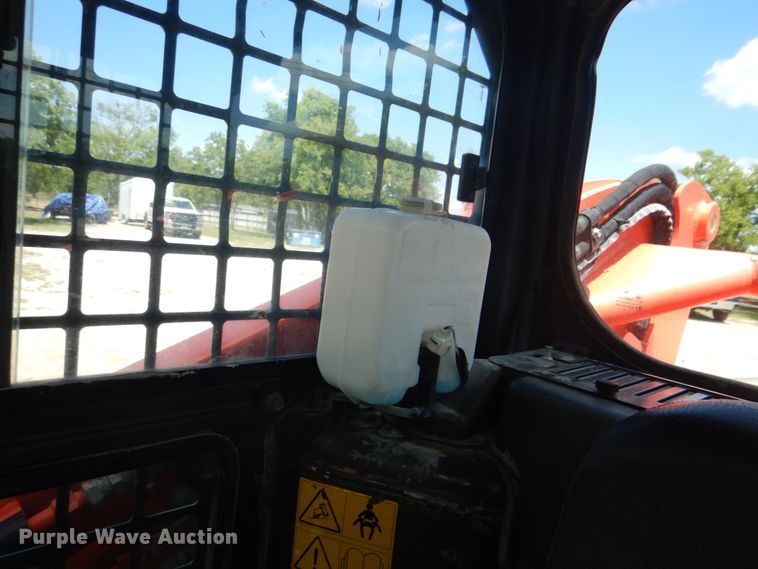 image for item DH5343 2016 Kubota SVL90-2  tracked skid steer loader