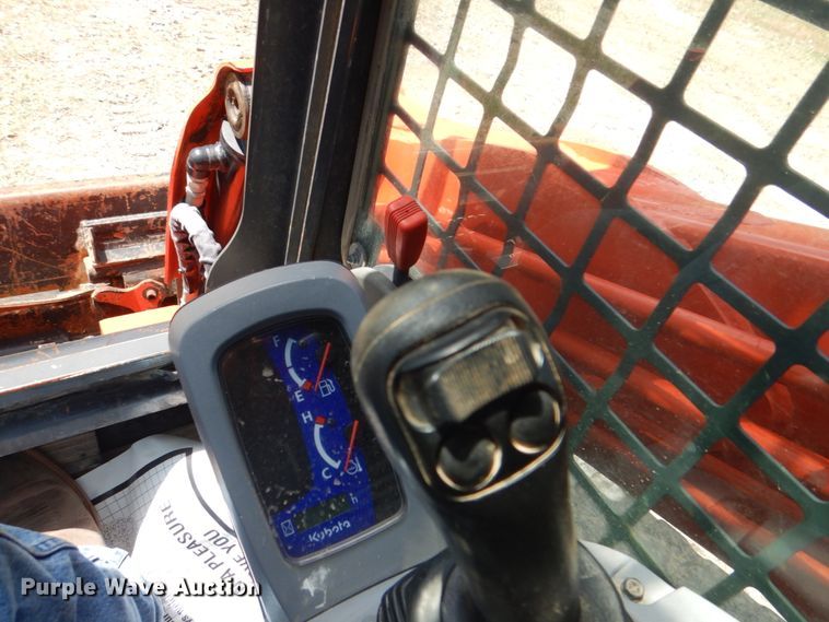 image for item DH5343 2016 Kubota SVL90-2  tracked skid steer loader