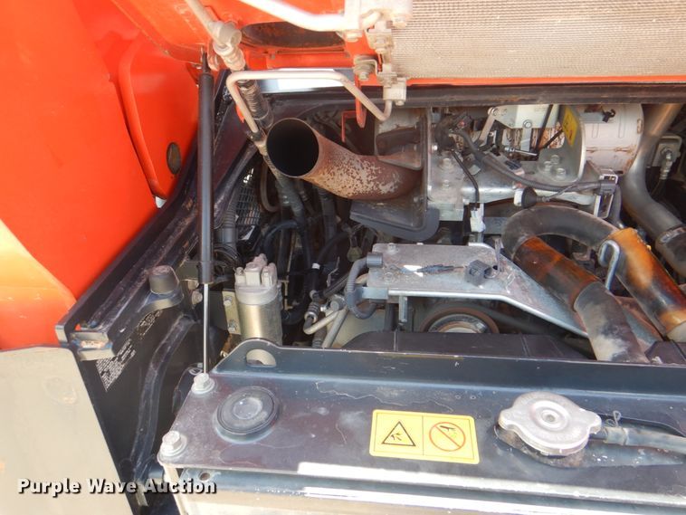 image for item DH5343 2016 Kubota SVL90-2  tracked skid steer loader