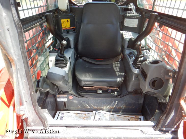 image for item DH5344 2016 Kubota SVL90-2  tracked skid steer loader