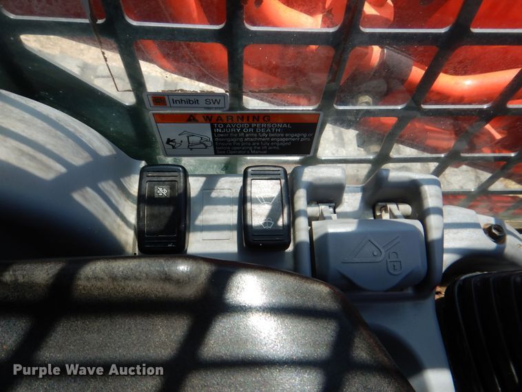 image for item DH5344 2016 Kubota SVL90-2  tracked skid steer loader