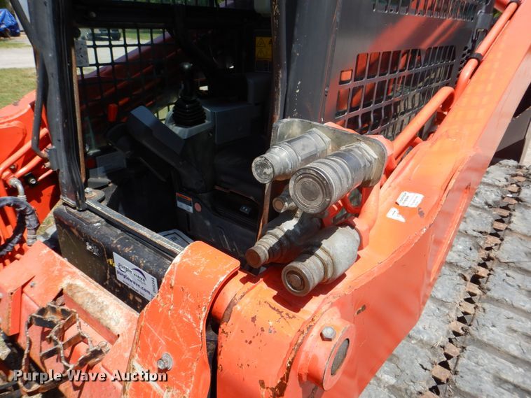 image for item DH5344 2016 Kubota SVL90-2  tracked skid steer loader