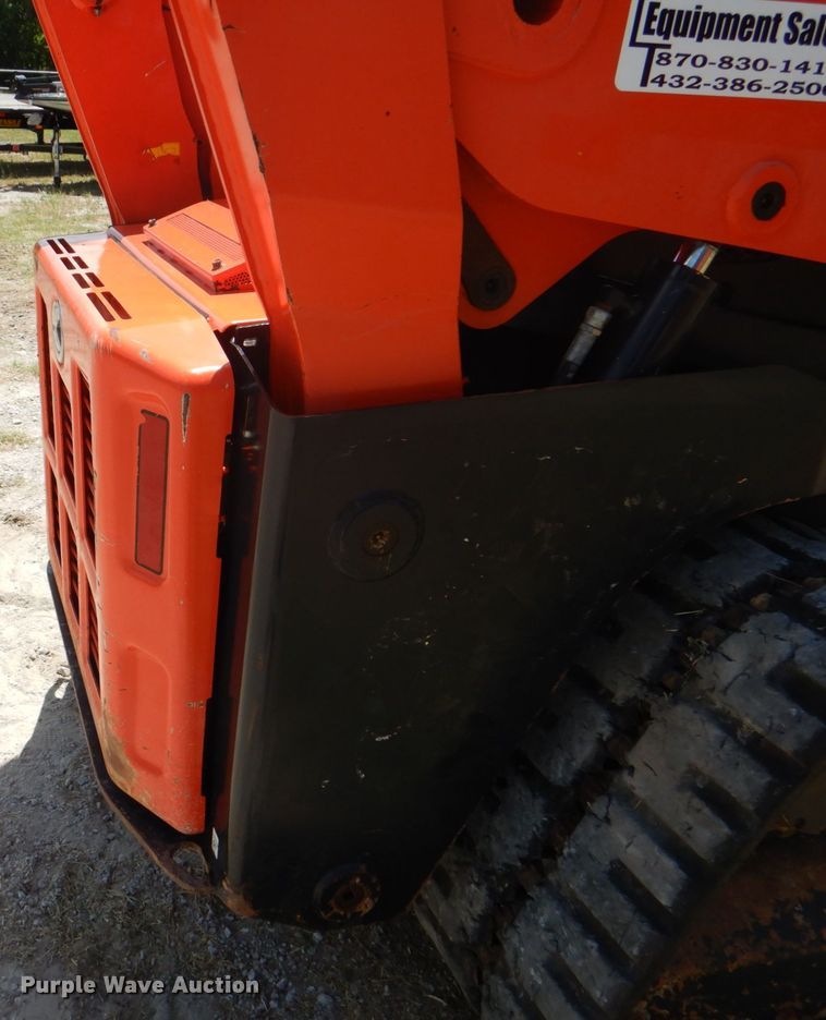 image for item DH5344 2016 Kubota SVL90-2  tracked skid steer loader