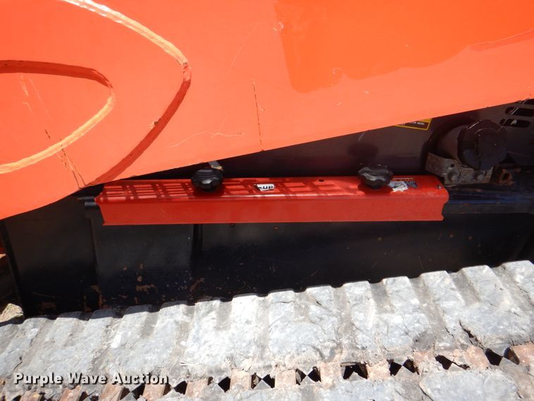 image for item DH5344 2016 Kubota SVL90-2  tracked skid steer loader