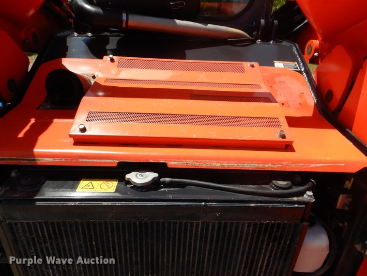 image for item DH5344 2016 Kubota SVL90-2  tracked skid steer loader
