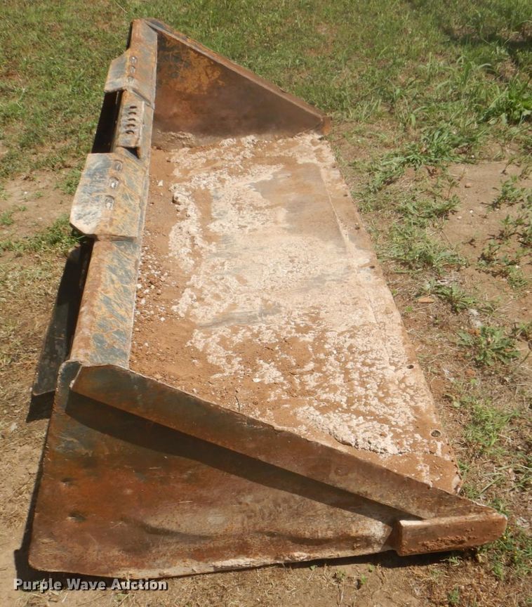image for item DH5346 72"W low profile skid steer bucket
