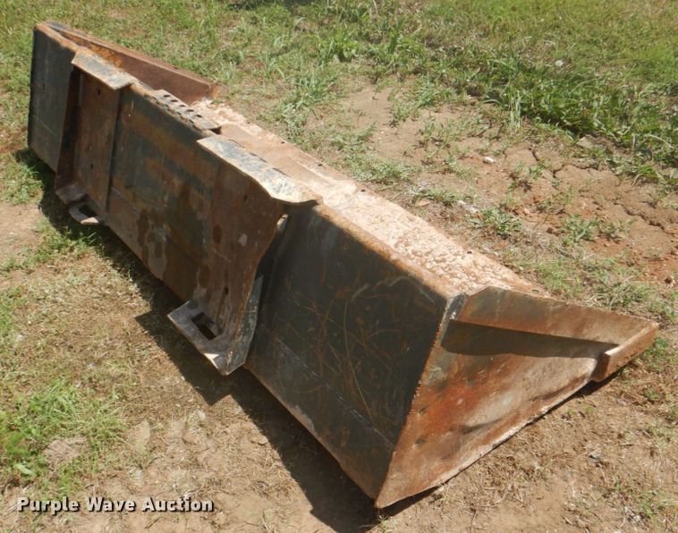 image for item DH5346 72"W low profile skid steer bucket