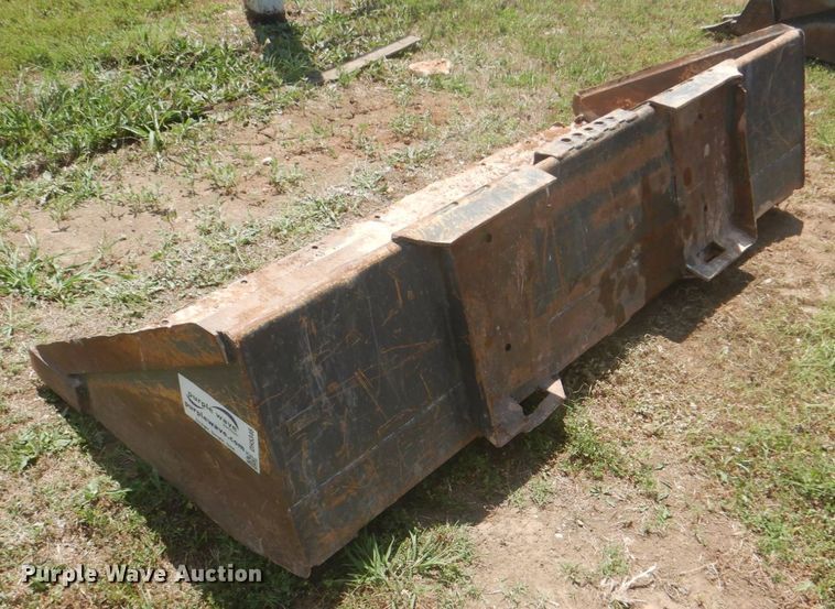 image for item DH5346 72"W low profile skid steer bucket