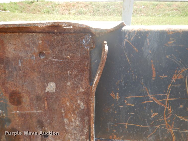 image for item DH5346 72"W low profile skid steer bucket