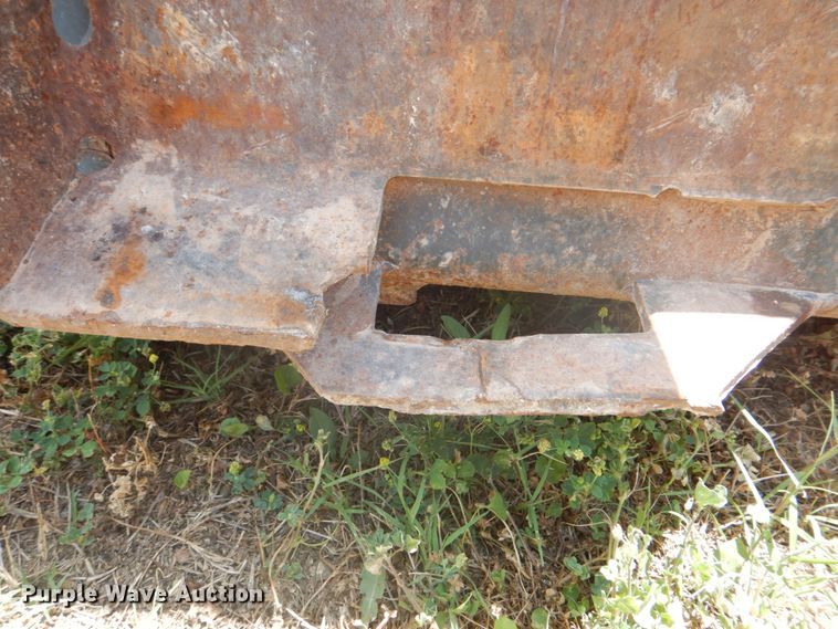 image for item DH5346 72"W low profile skid steer bucket