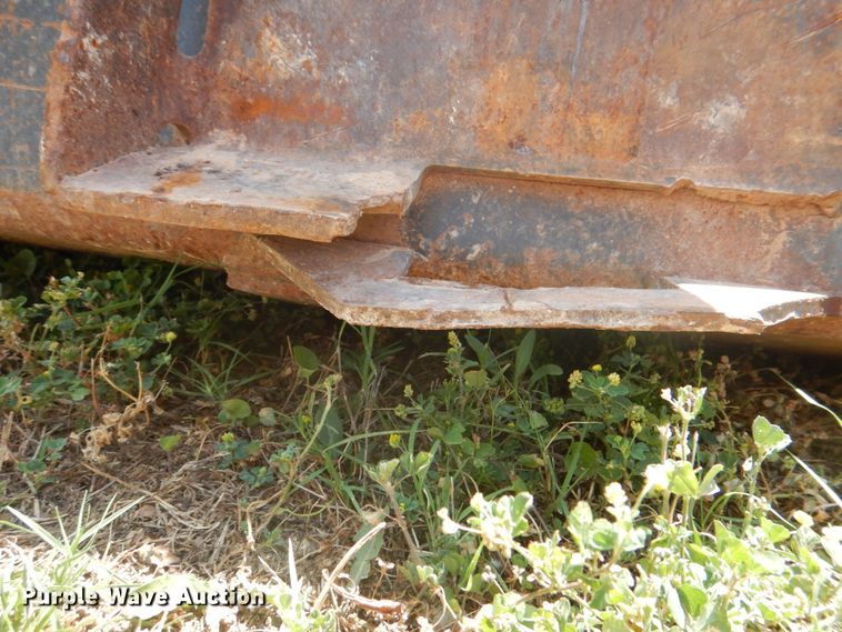 image for item DH5346 72"W low profile skid steer bucket