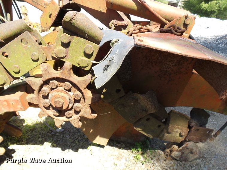 image for item DH7938 Charles Machine Works R40C combination unit