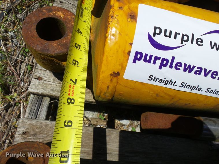 image for item DH7943 Hydraulic cylinders