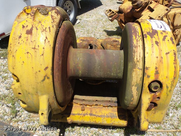 image for item DH7947 Carco winch