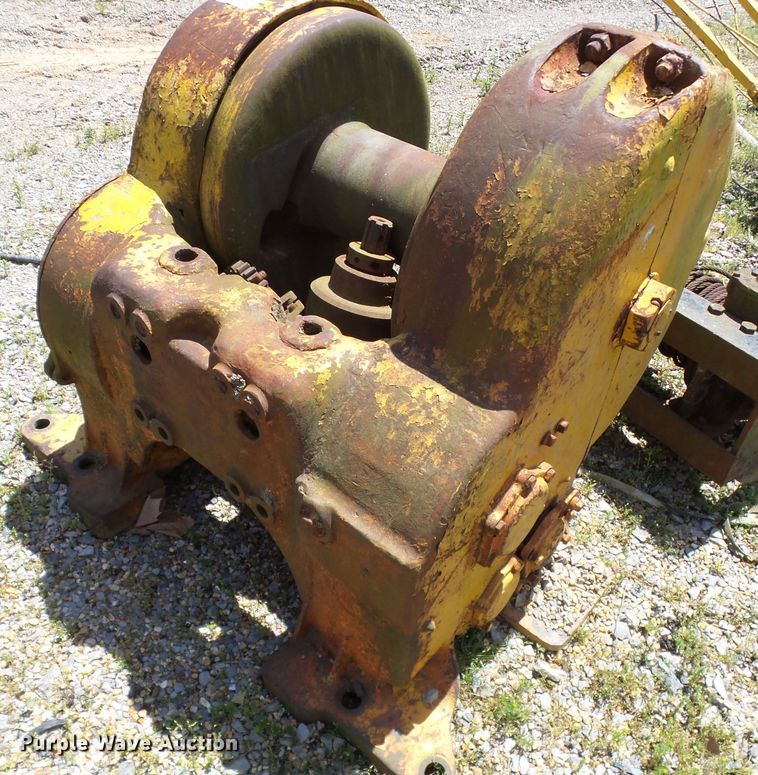 image for item DH7947 Carco winch