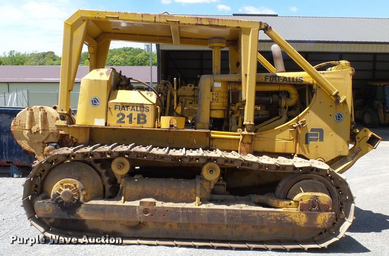 image for item DH7954 Fiat-Allis 21B  crawler dozer