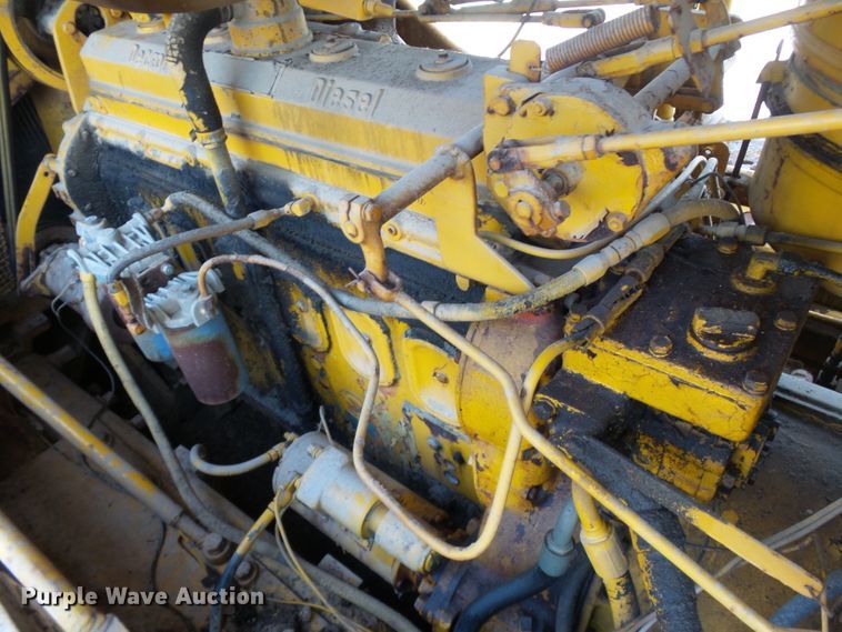 image for item DH7954 Fiat-Allis 21B  crawler dozer