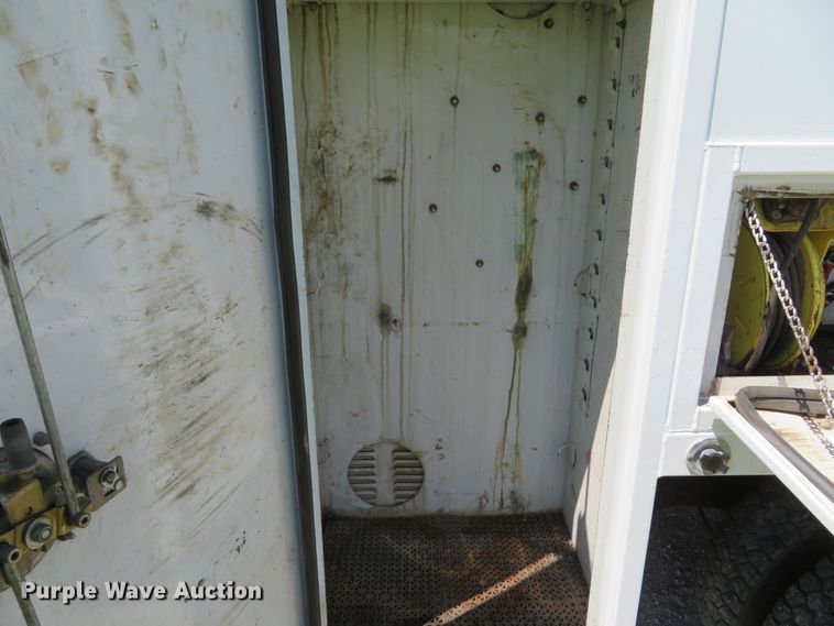 image for item DI2187 2012 Ford F550 Super Duty XL Crew Cab utility bed truck with crane