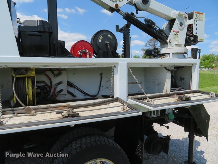 image for item DI2187 2012 Ford F550 Super Duty XL Crew Cab utility bed truck with crane