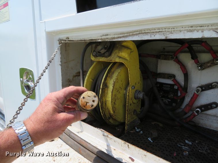 image for item DI2187 2012 Ford F550 Super Duty XL Crew Cab utility bed truck with crane