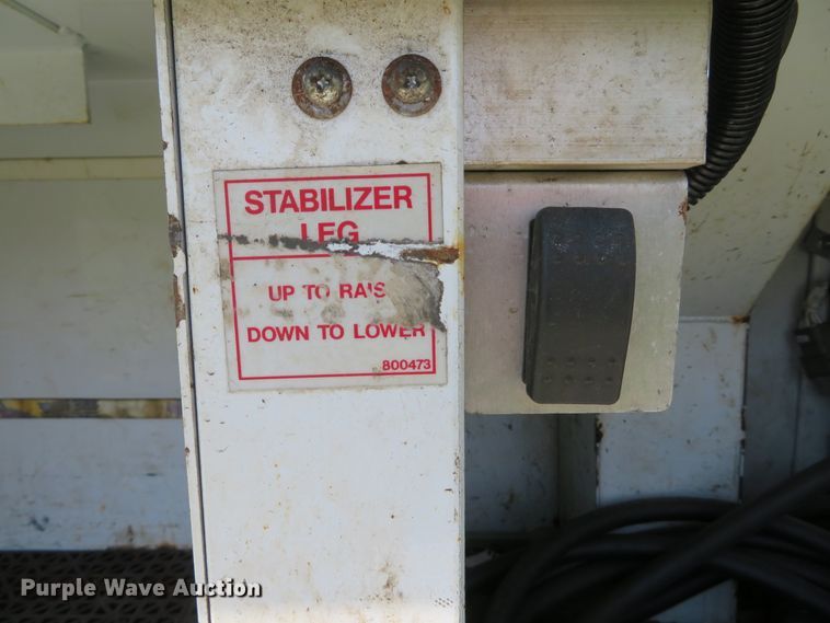 image for item DI2187 2012 Ford F550 Super Duty XL Crew Cab utility bed truck with crane