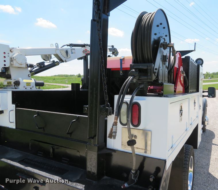 image for item DI2187 2012 Ford F550 Super Duty XL Crew Cab utility bed truck with crane