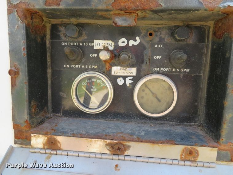 image for item DI2187 2012 Ford F550 Super Duty XL Crew Cab utility bed truck with crane