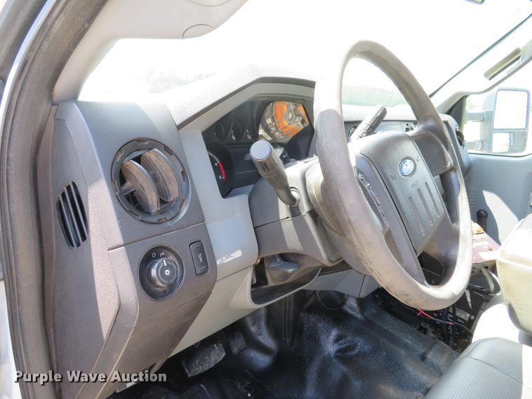 image for item DI2187 2012 Ford F550 Super Duty XL Crew Cab utility bed truck with crane