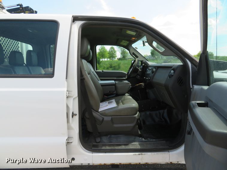 image for item DI2187 2012 Ford F550 Super Duty XL Crew Cab utility bed truck with crane