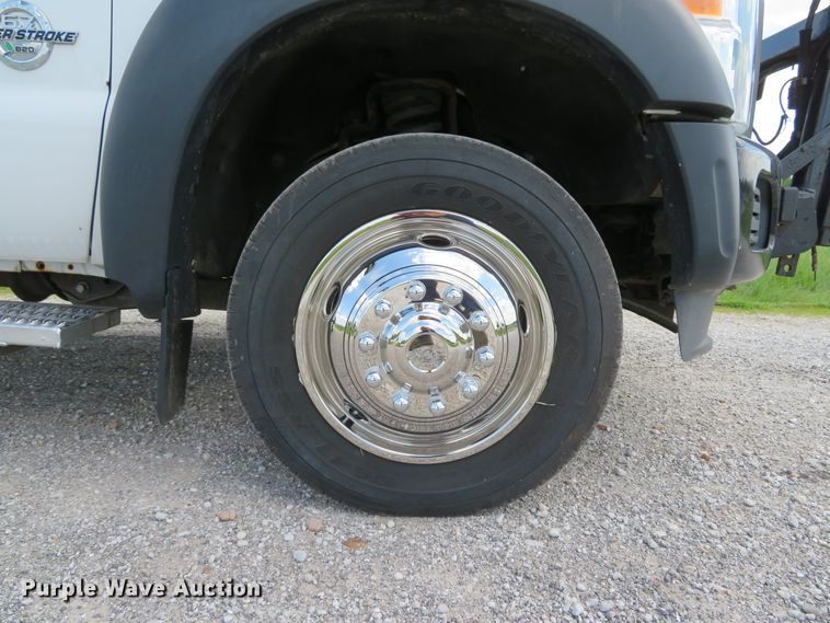 image for item DI2187 2012 Ford F550 Super Duty XL Crew Cab utility bed truck with crane