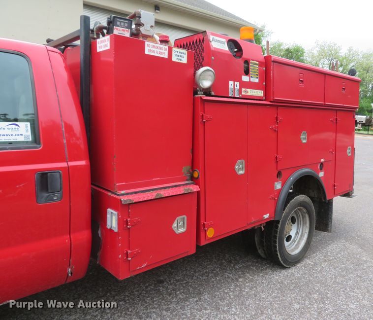 image for item DI2205 2000 Ford F550 Super Duty XL  service truck