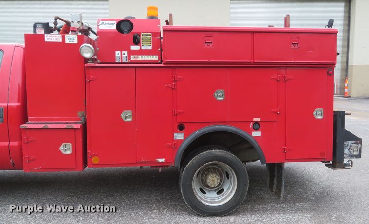 image for item DI2205 2000 Ford F550 Super Duty XL  service truck