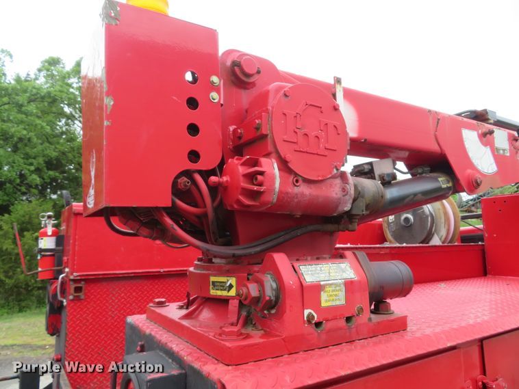 image for item DI2205 2000 Ford F550 Super Duty XL  service truck