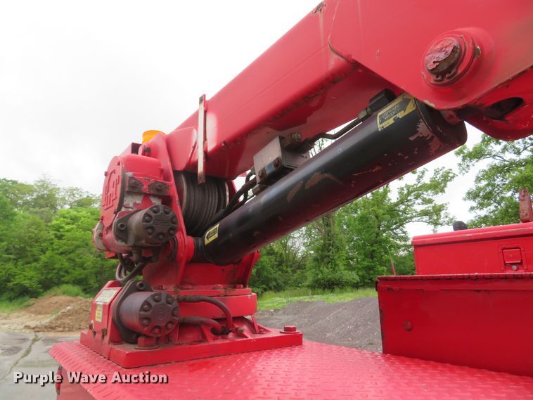 image for item DI2205 2000 Ford F550 Super Duty XL  service truck