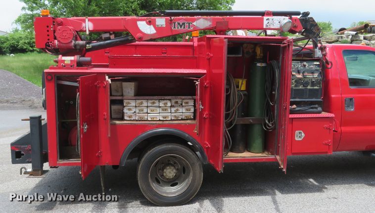 image for item DI2205 2000 Ford F550 Super Duty XL  service truck