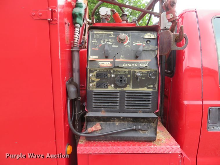 image for item DI2205 2000 Ford F550 Super Duty XL  service truck