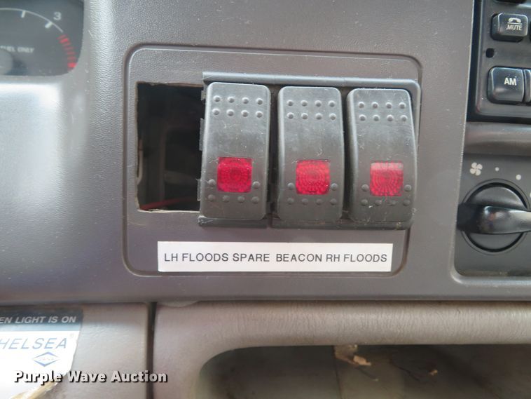 image for item DI2205 2000 Ford F550 Super Duty XL  service truck