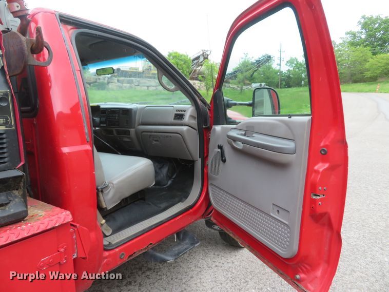 image for item DI2205 2000 Ford F550 Super Duty XL  service truck