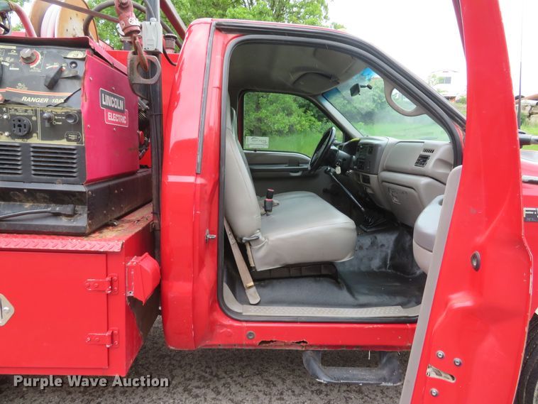 image for item DI2205 2000 Ford F550 Super Duty XL  service truck