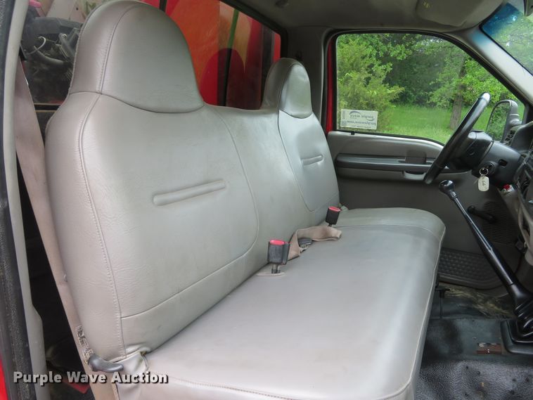 image for item DI2205 2000 Ford F550 Super Duty XL  service truck