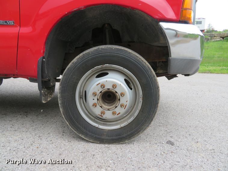 image for item DI2205 2000 Ford F550 Super Duty XL  service truck